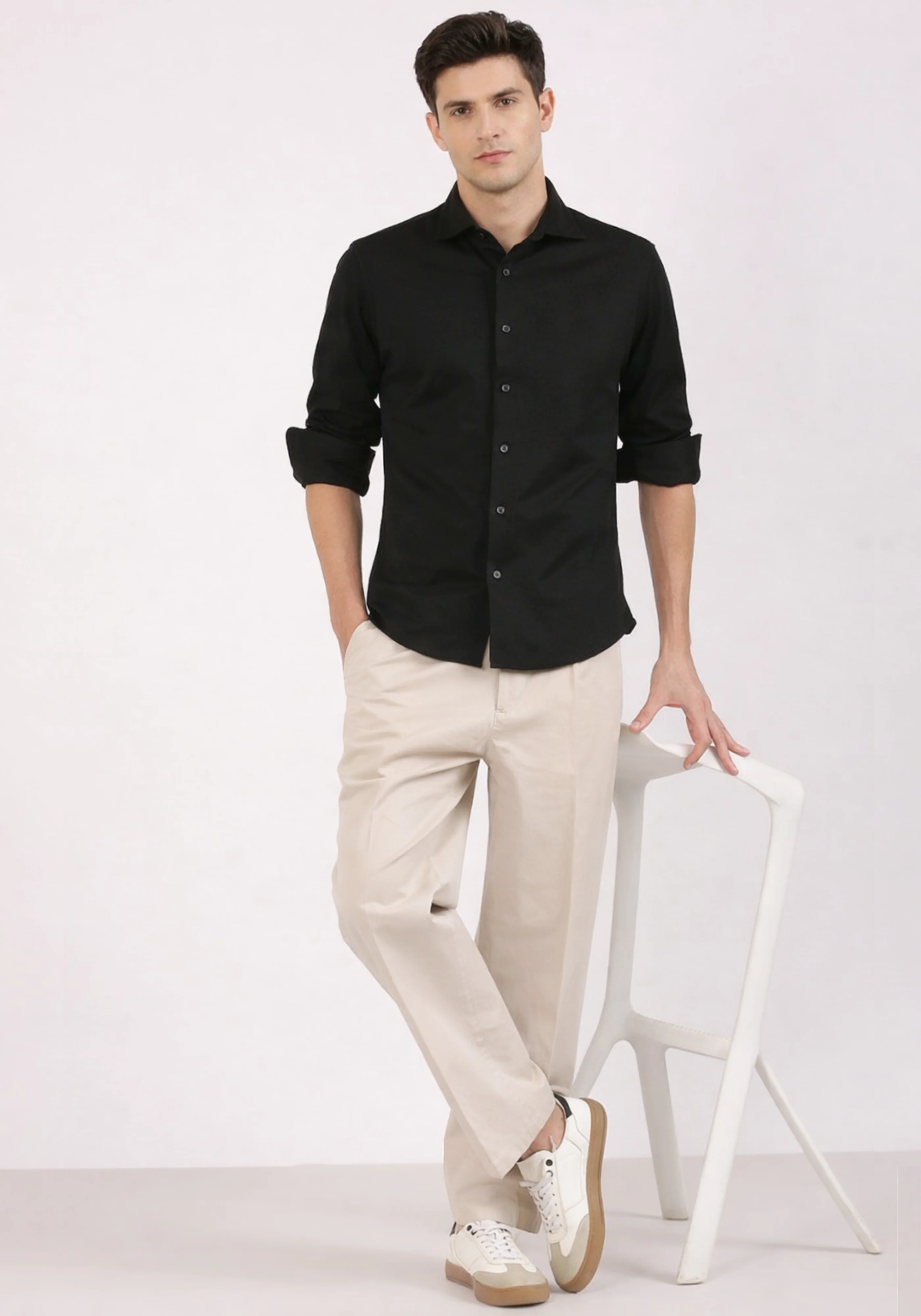 Slim Fit Textured Black Knit Shirt - Image 2